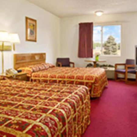 Westwood Inn & Suites - Kimball Quarto foto